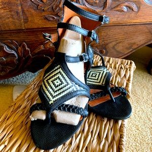 Lucky Brand gladiator style sandal